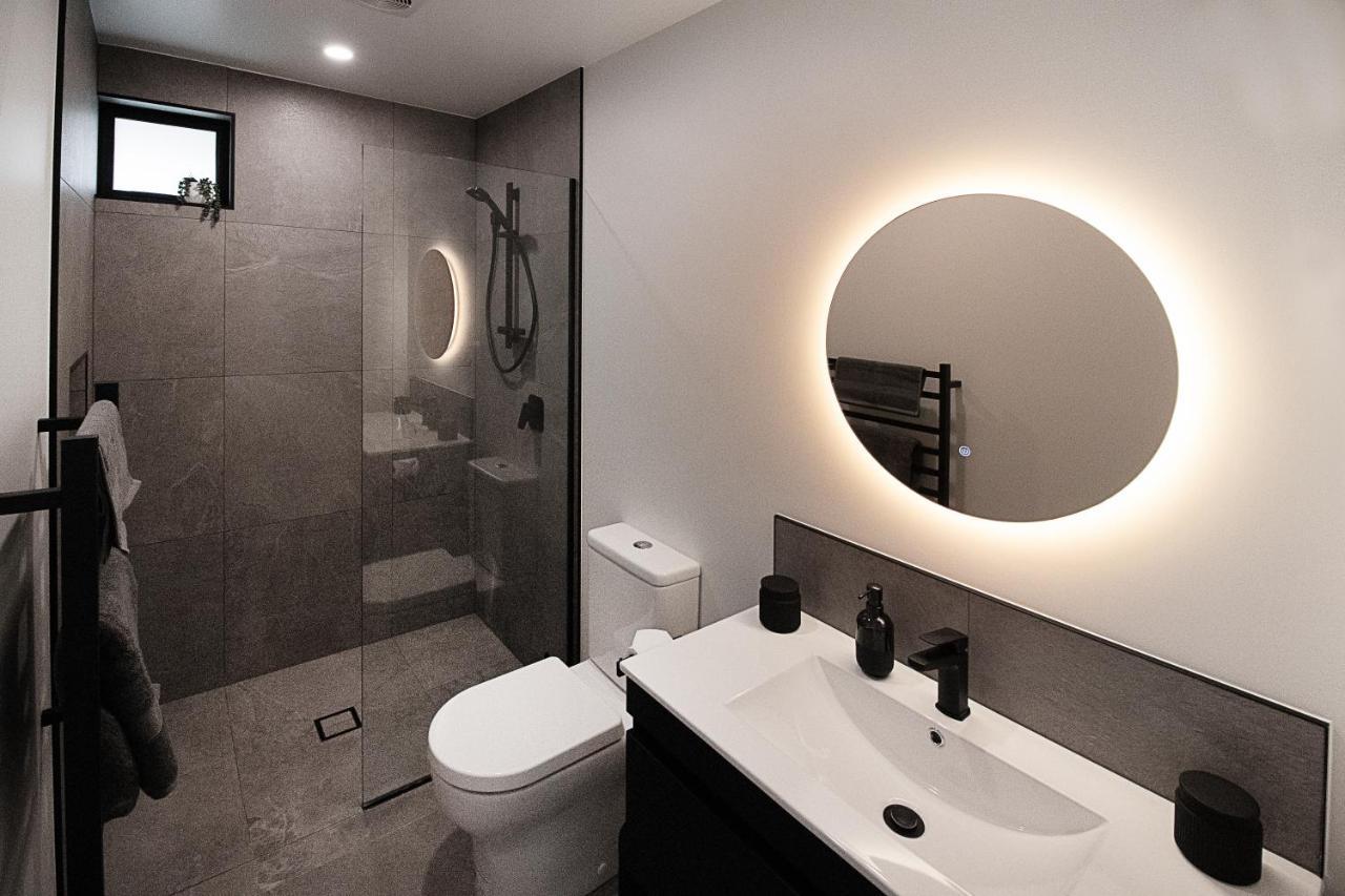 Hillbrook - A Luxurious Guesthouse Ohauiti Ngoại thất bức ảnh